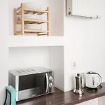 Oomph Warsaw Modern Apartment Near Nowy Swiat