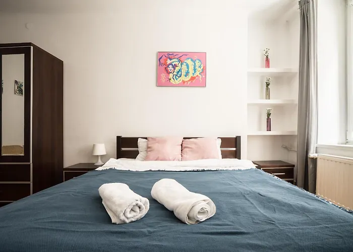 Oomph Warsaw Modern Apartment Near Nowy Swiat