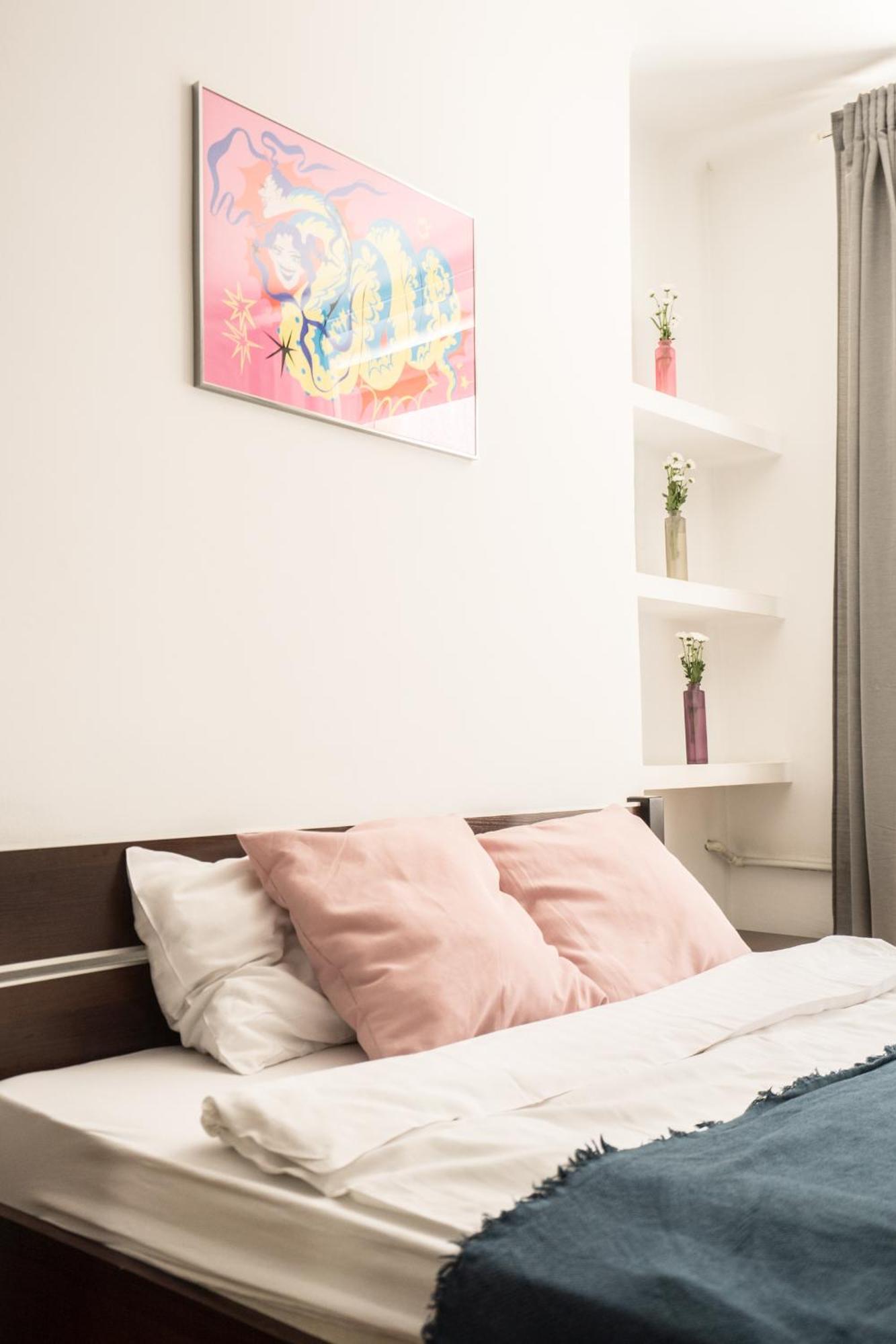Oomph Modern Near Nowy Swiat Butas